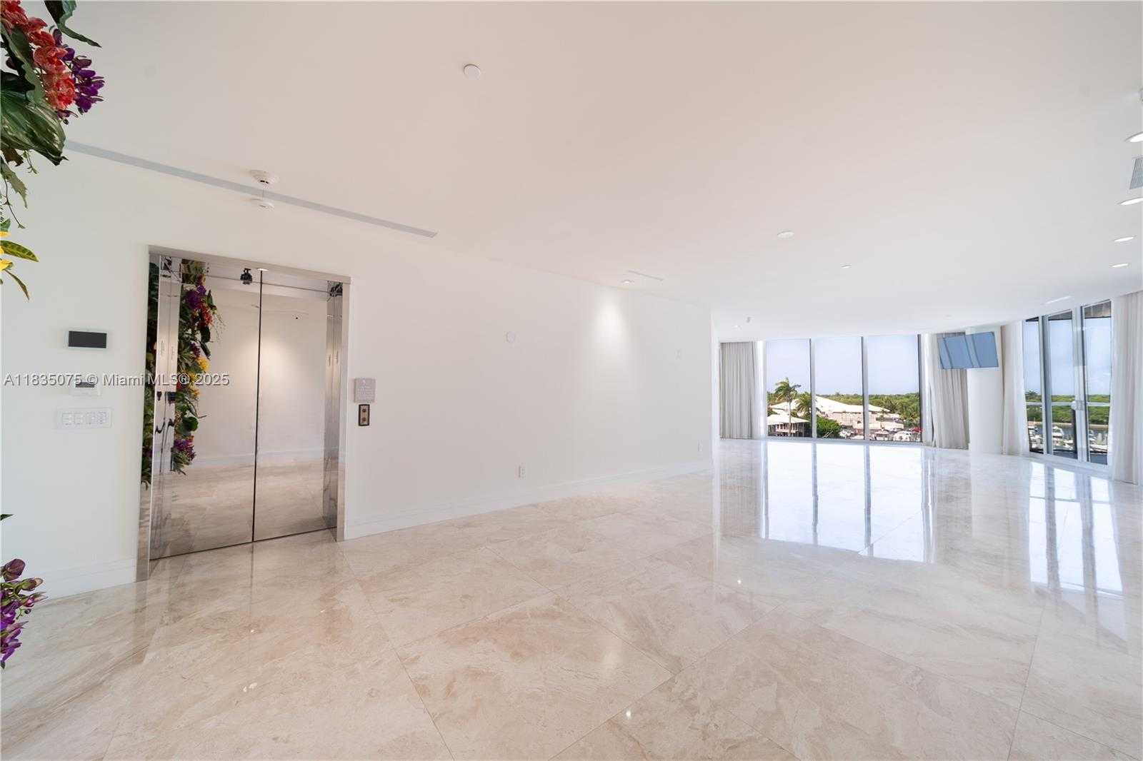 Small Image of 1110 SEMINOLE DR #502, Fort Lauderdale Number 7