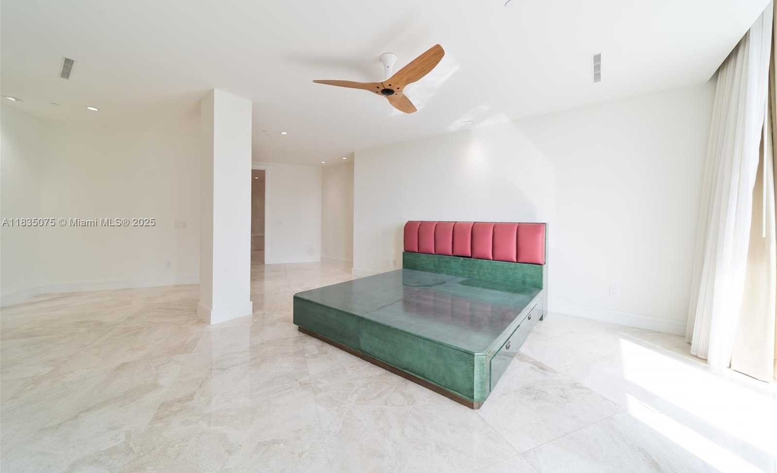 Small Image of 1110 SEMINOLE DR #502, Fort Lauderdale Number 9