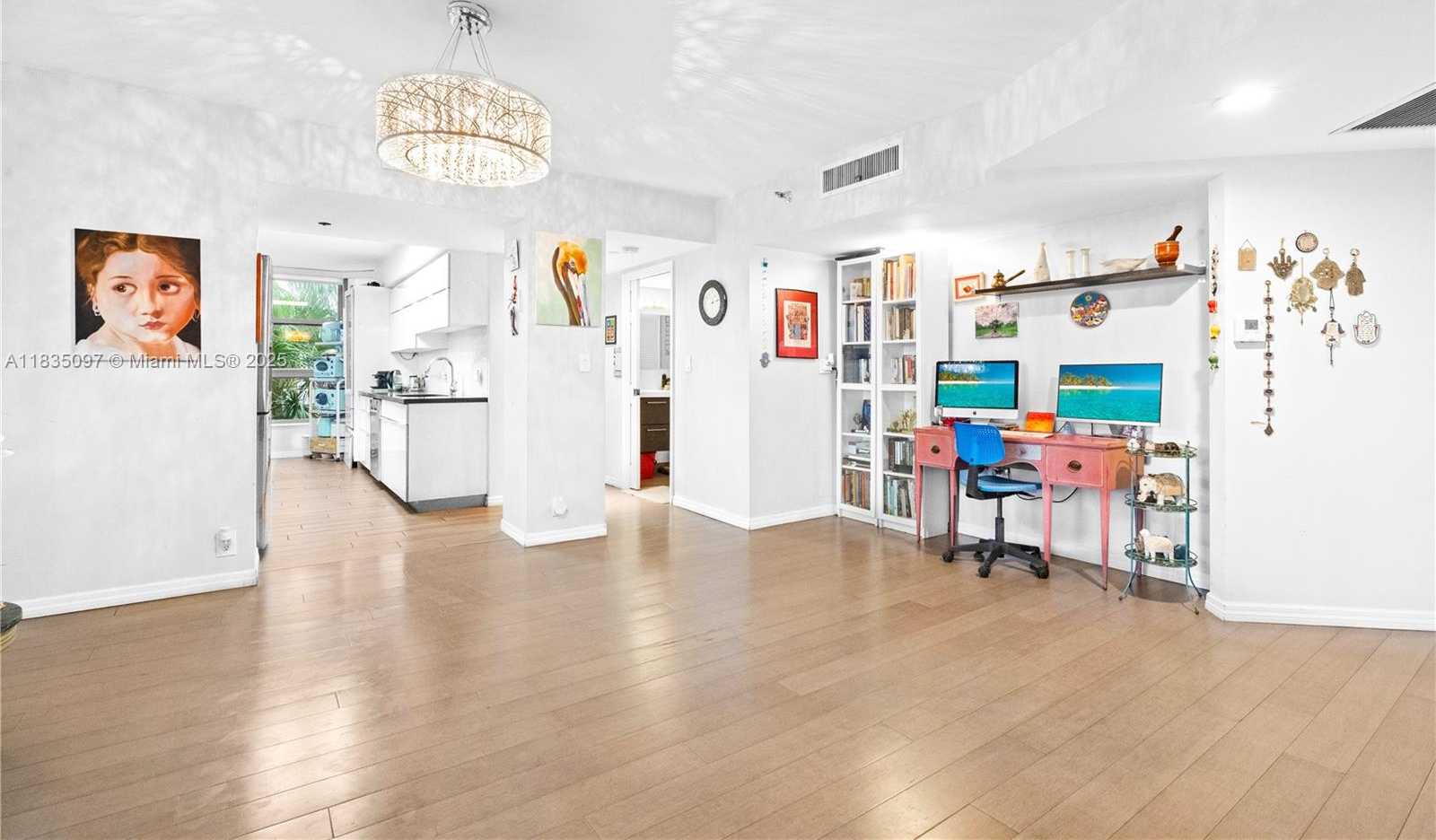 Small Image of 3530 MYSTIC POINTE DR #309, Aventura Number 3