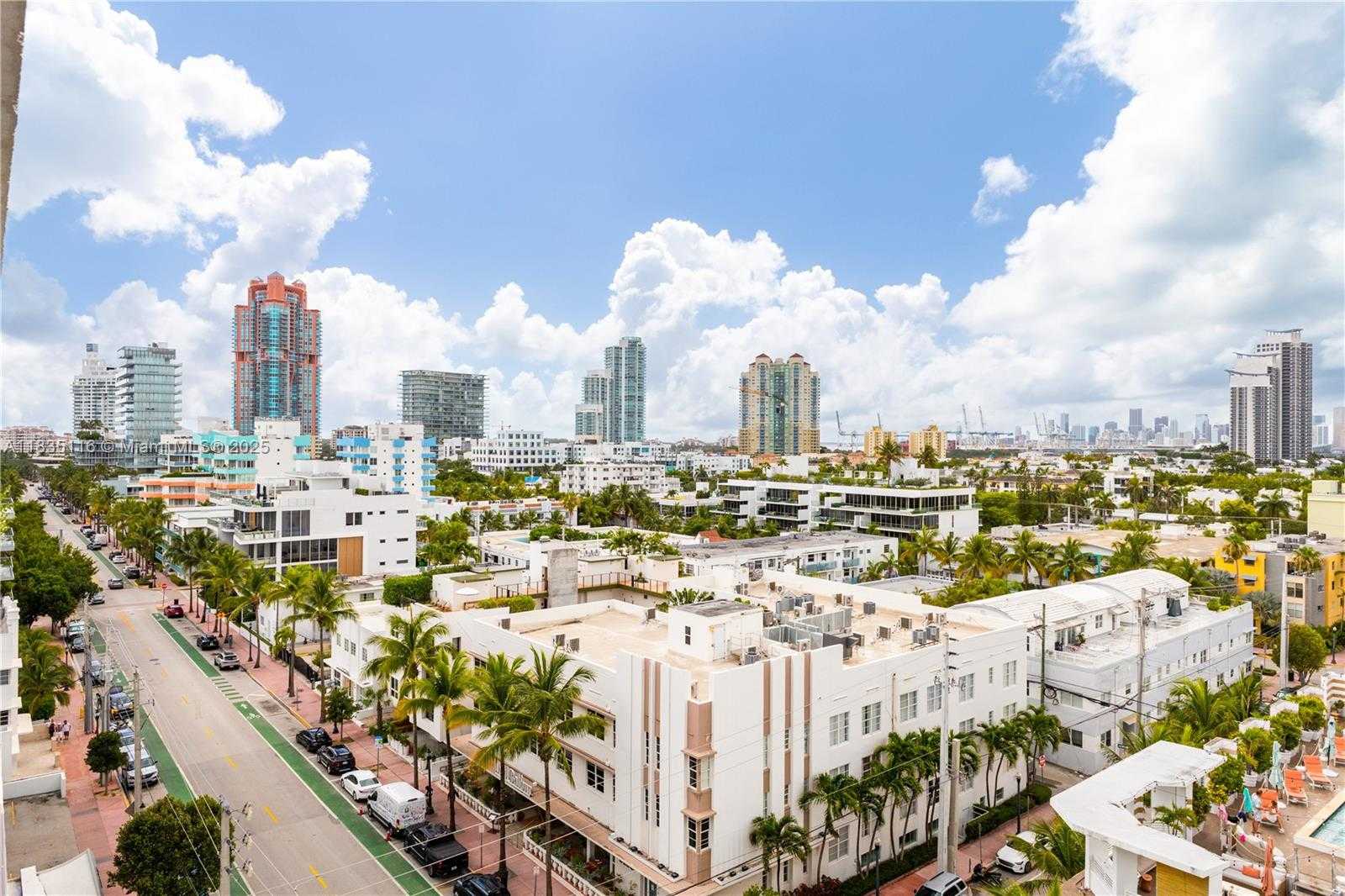 Small Image of 401 OCEAN DR #1004, Miami Beach Number 16