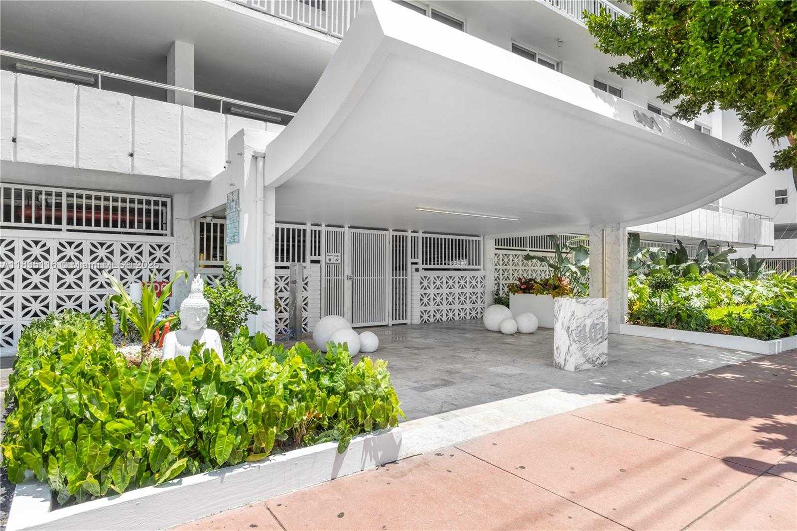 Small Image of 401 OCEAN DR #1004, Miami Beach Number 24