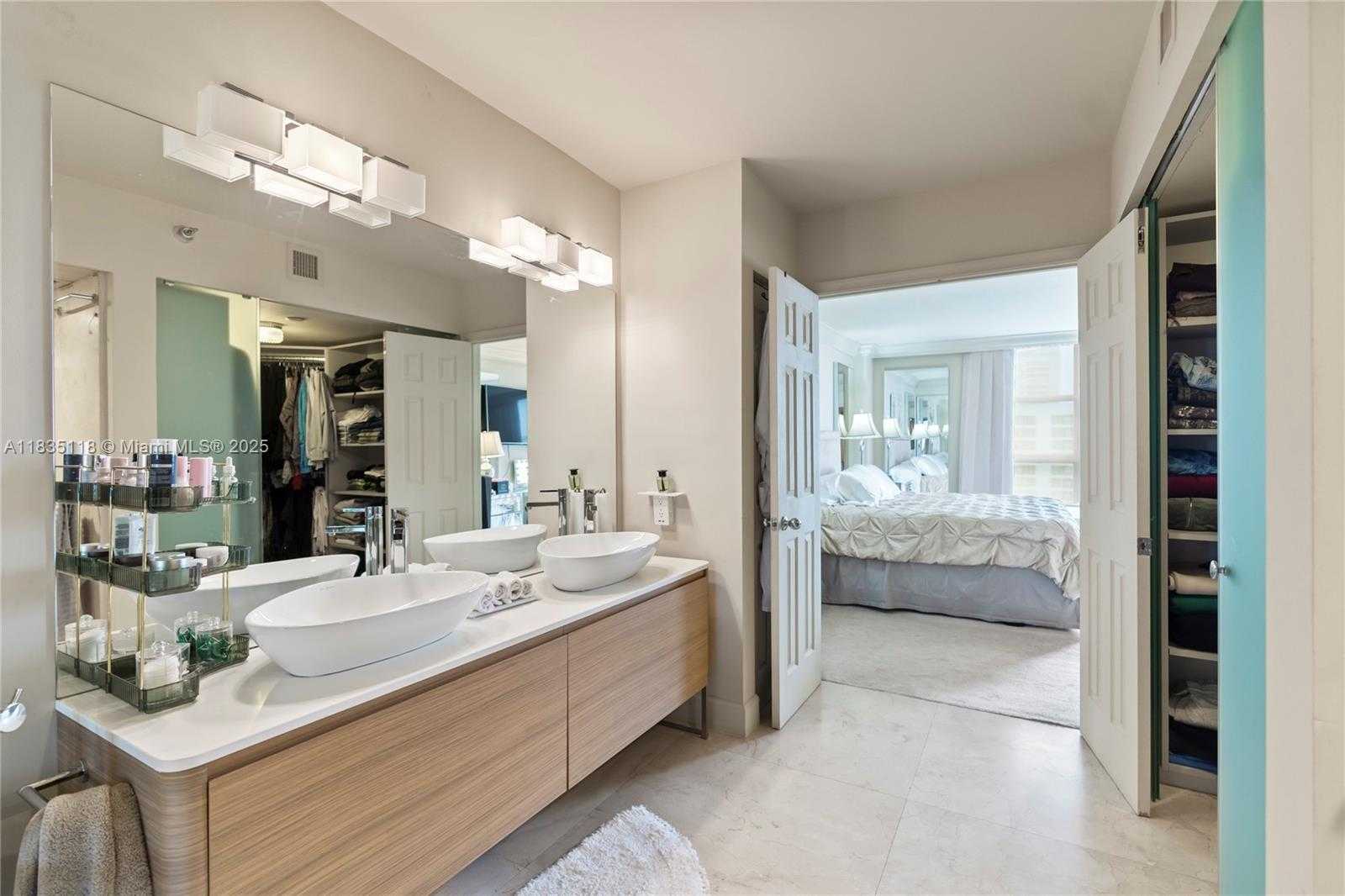 Small Image of 3530 MYSTIC POINTE DR #1714, Aventura Number 12