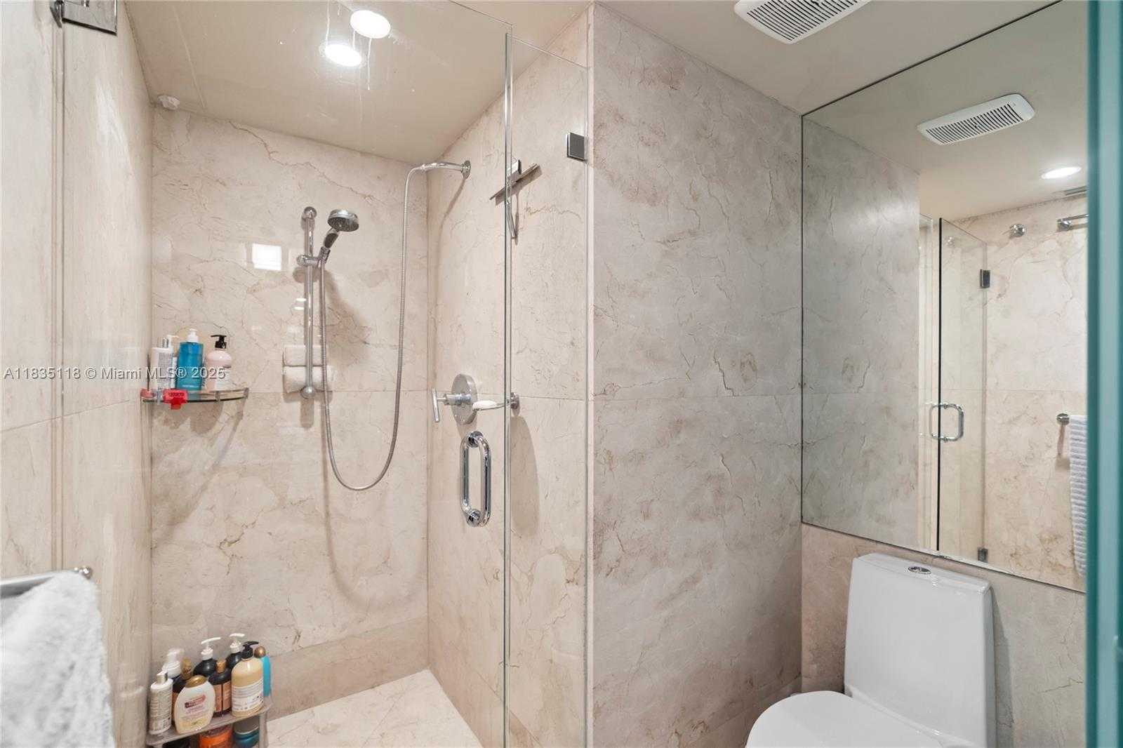 Small Image of 3530 MYSTIC POINTE DR #1714, Aventura Number 15