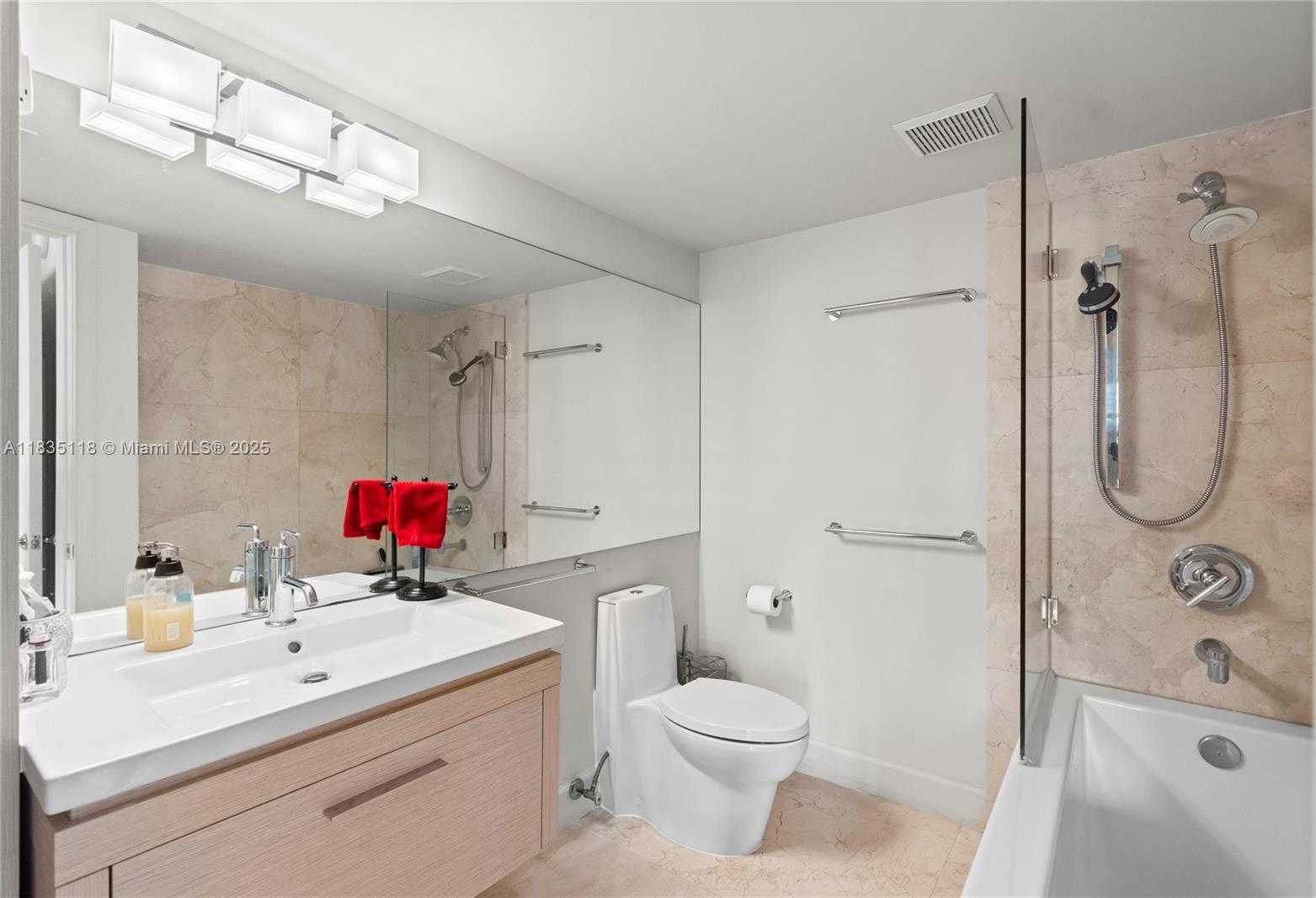 Small Image of 3530 MYSTIC POINTE DR #1714, Aventura Number 21