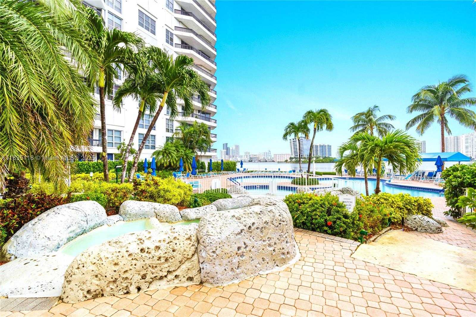 Small Image of 3530 MYSTIC POINTE DR #1714, Aventura Number 28