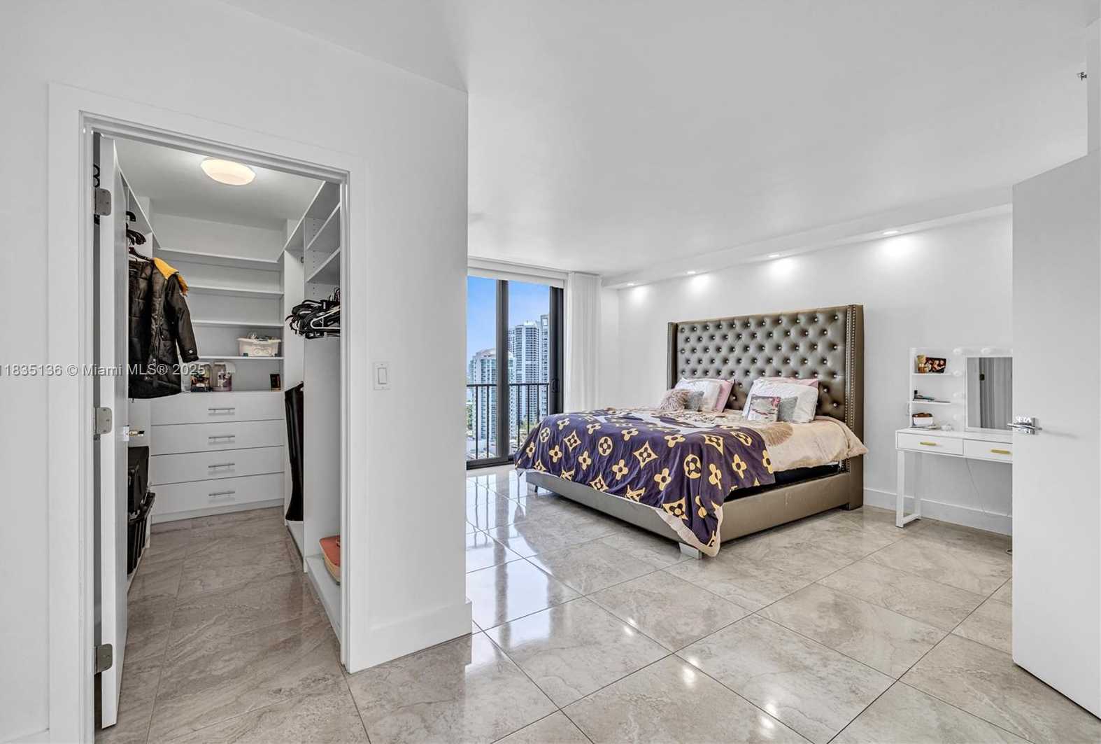 Small Image of 19667 TURNBERRY WAY #23AB, Aventura Number 14