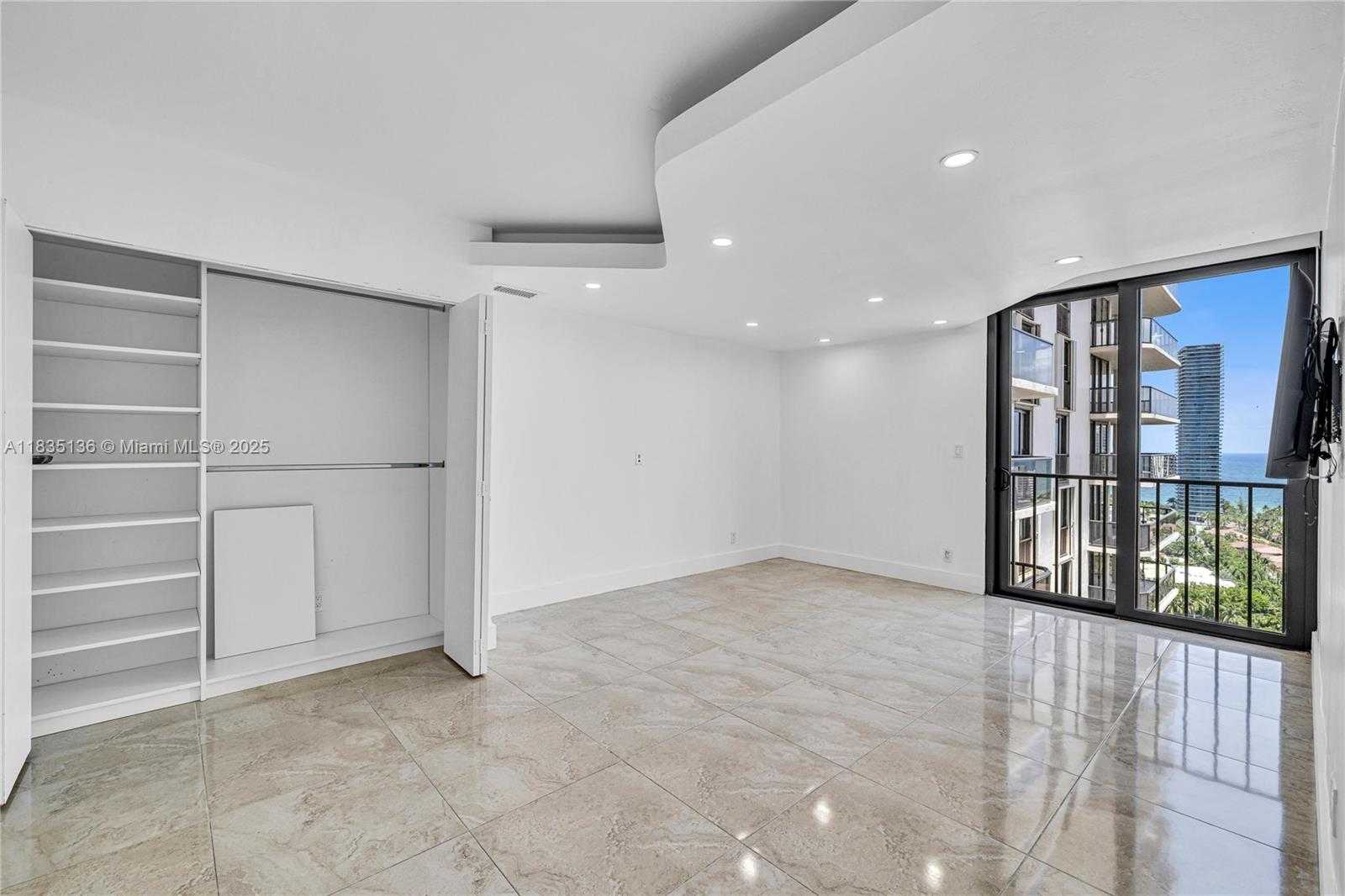 Small Image of 19667 TURNBERRY WAY #23AB, Aventura Number 20