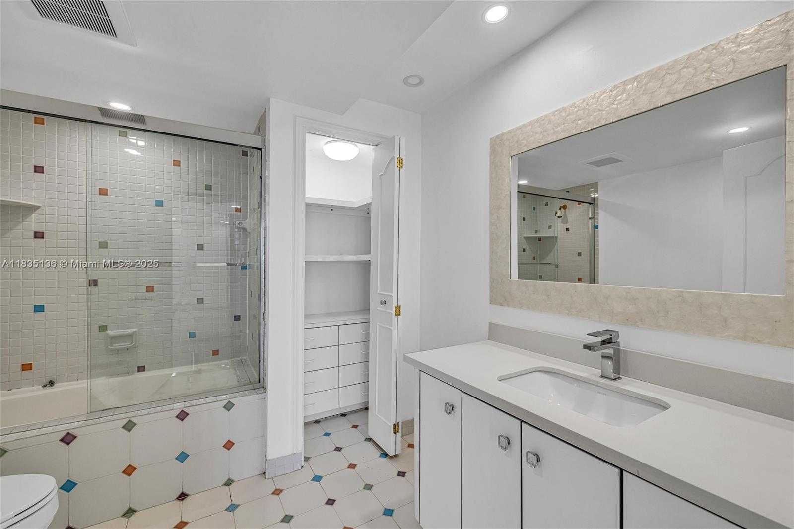 Small Image of 19667 TURNBERRY WAY #23AB, Aventura Number 22