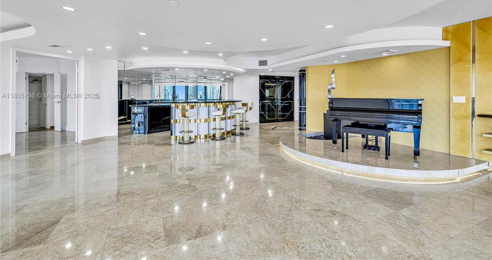Small Image of 19667 TURNBERRY WAY #23AB, Aventura Number 7