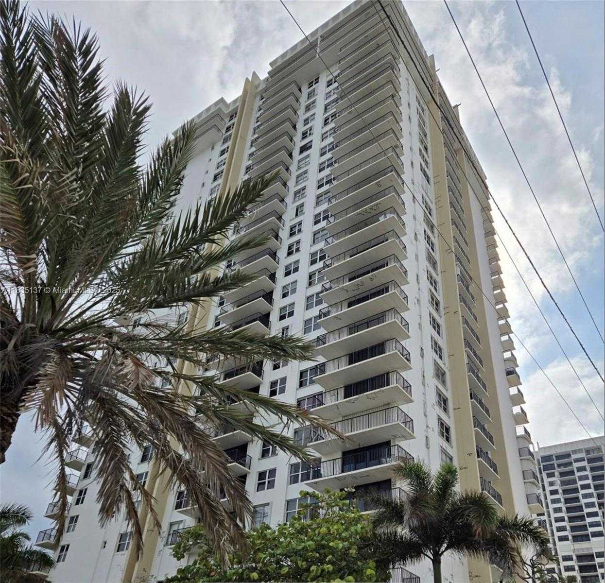 Small Image of 2101 SOUTH OCEAN DR #507, Hollywood Number 2