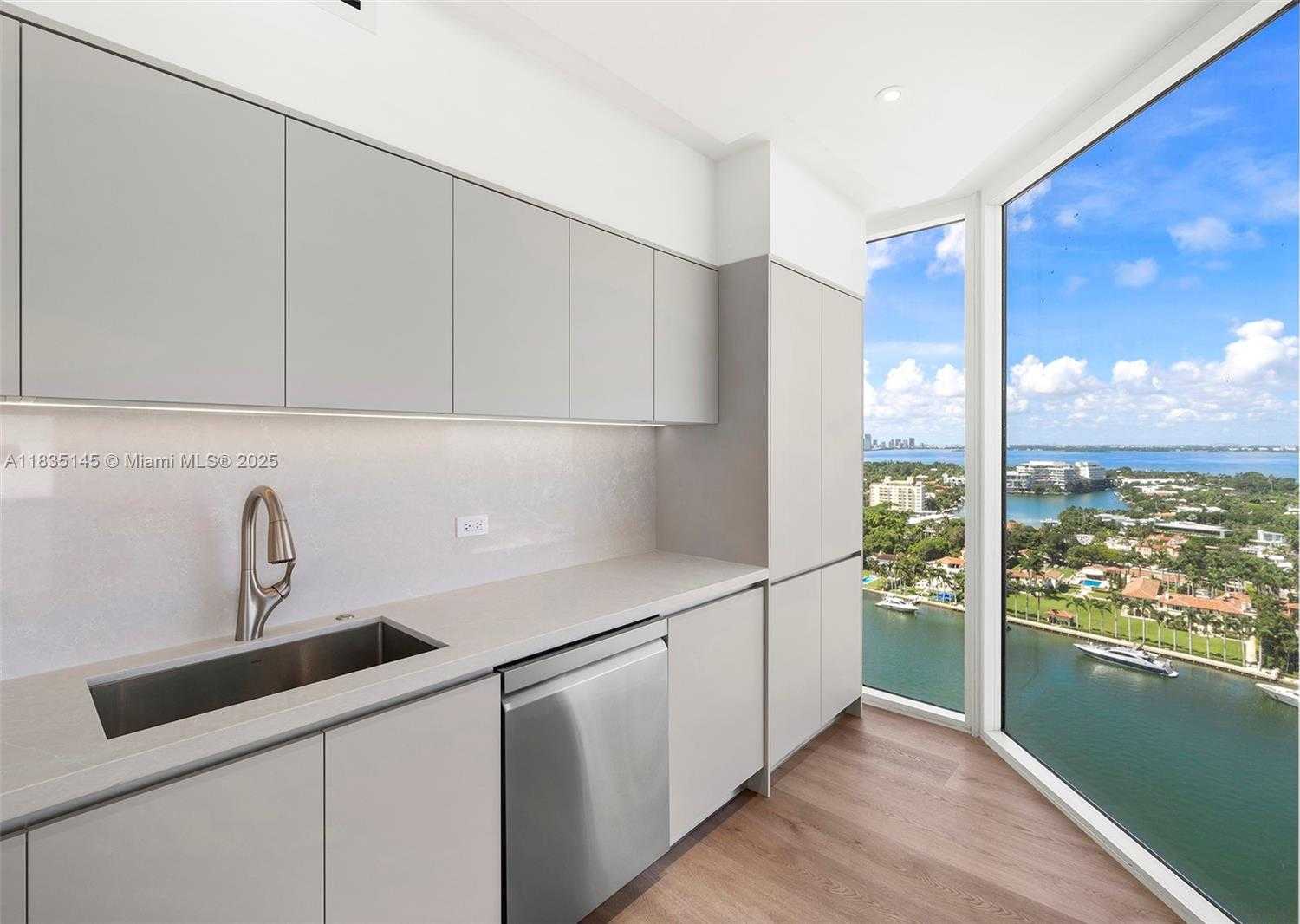 Small Image of 4779 COLLINS AVE #2407, Miami Beach Number 11