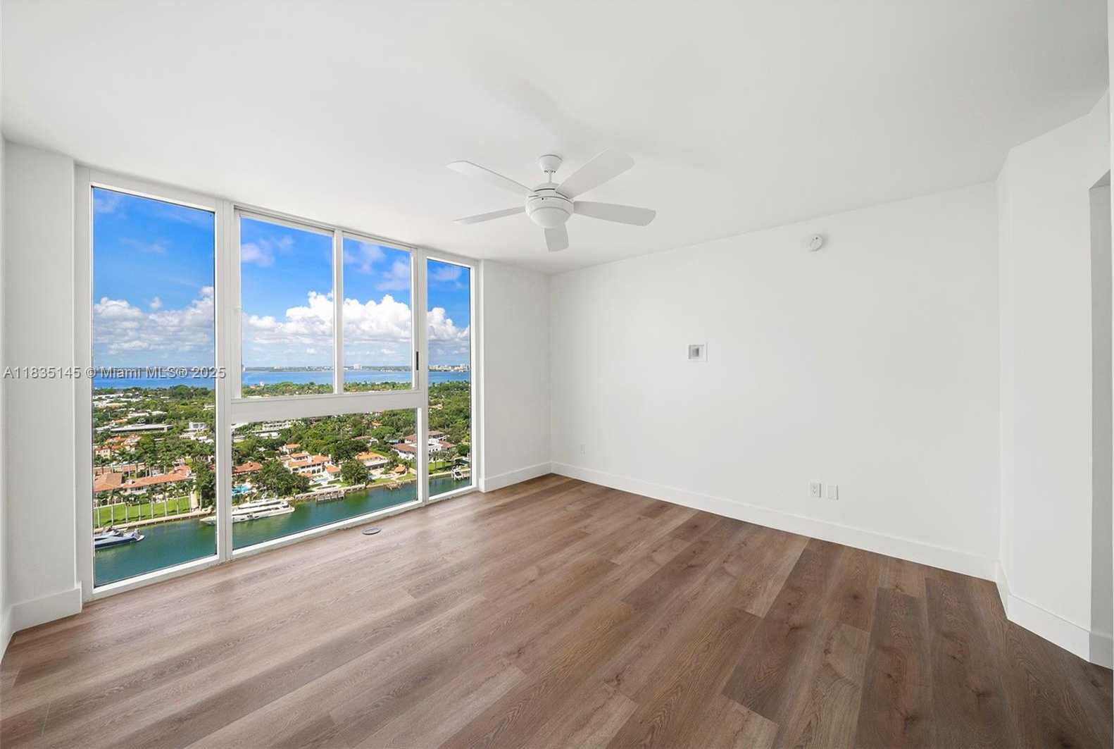 Small Image of 4779 COLLINS AVE #2407, Miami Beach Number 18