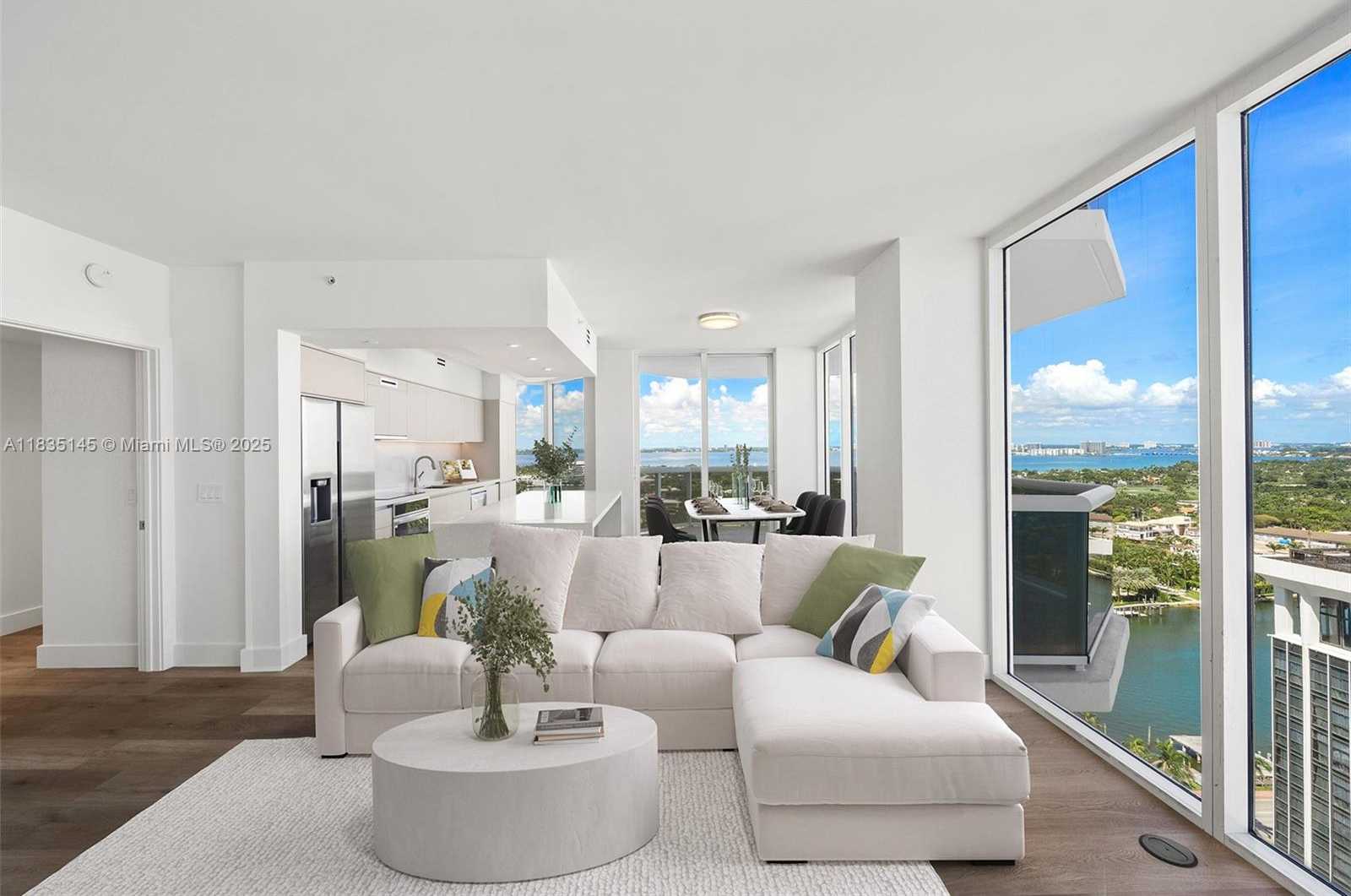 Small Image of 4779 COLLINS AVE #2407, Miami Beach Number 3