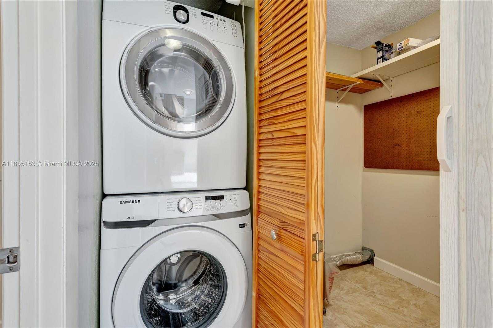 Small Image of 2921 SOUTH WEST 87TH AVE #511, Davie Number 11