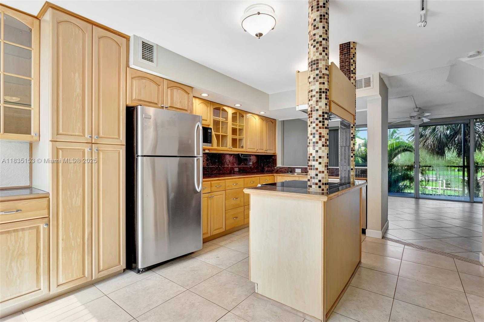Small Image of 2921 SOUTH WEST 87TH AVE #511, Davie Number 3