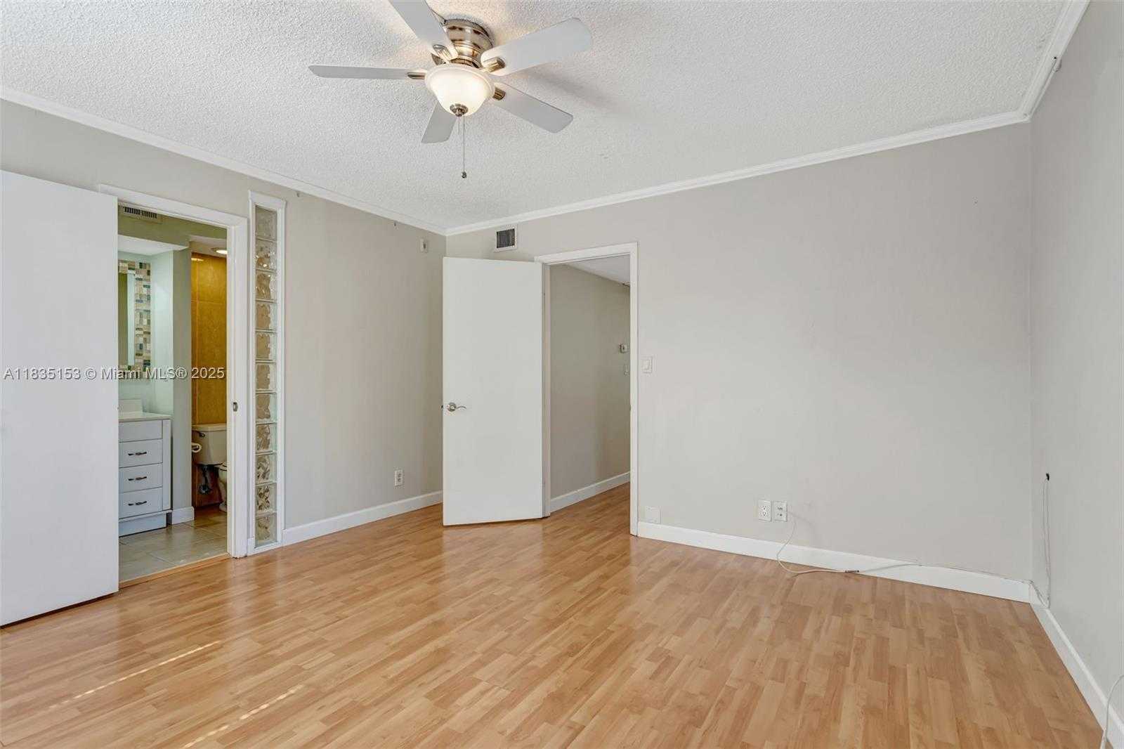 Small Image of 2921 SOUTH WEST 87TH AVE #511, Davie Number 30