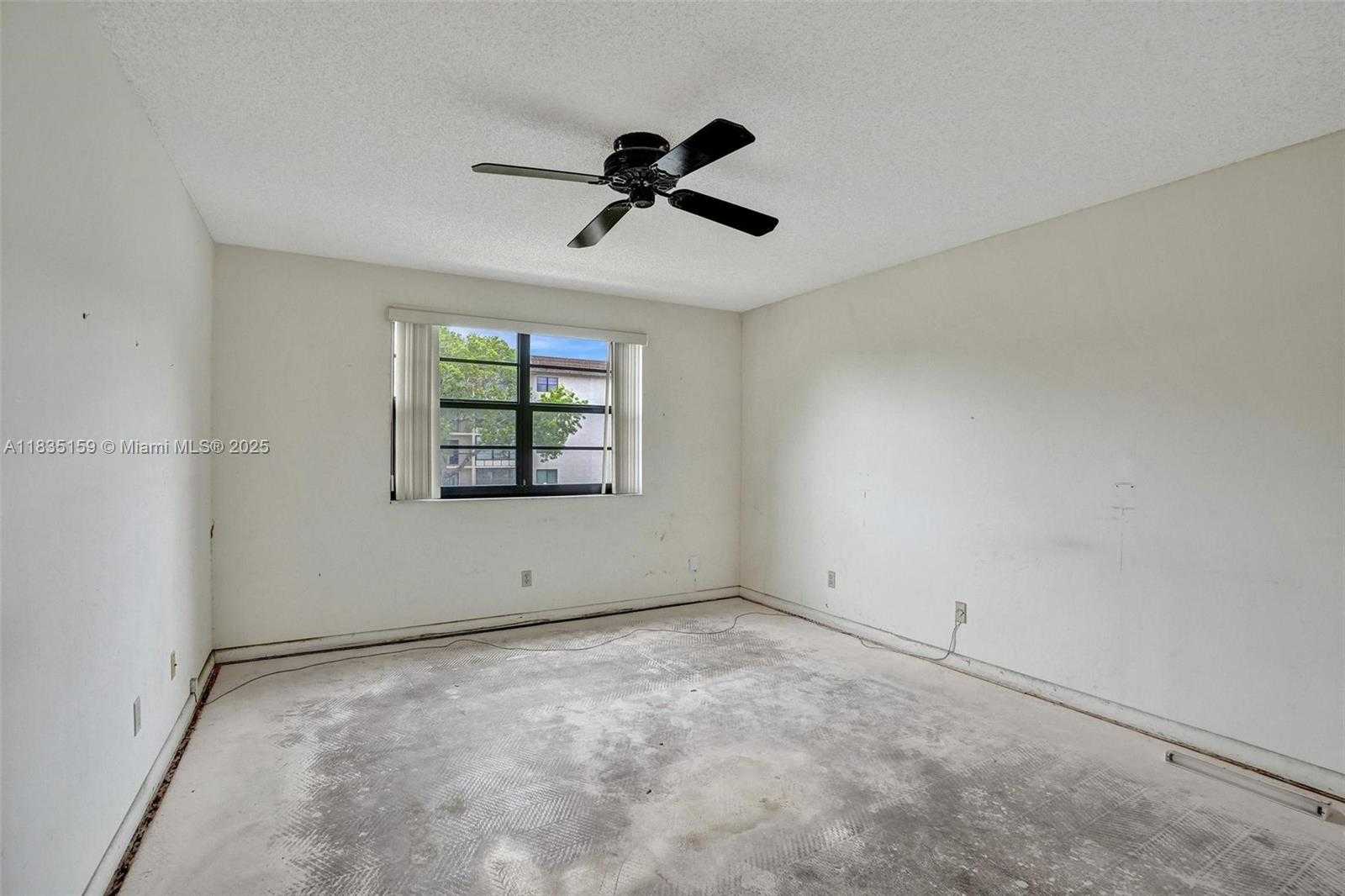 Small Image of 4965 EAST SABAL PALM BLVD #207, Tamarac Number 27