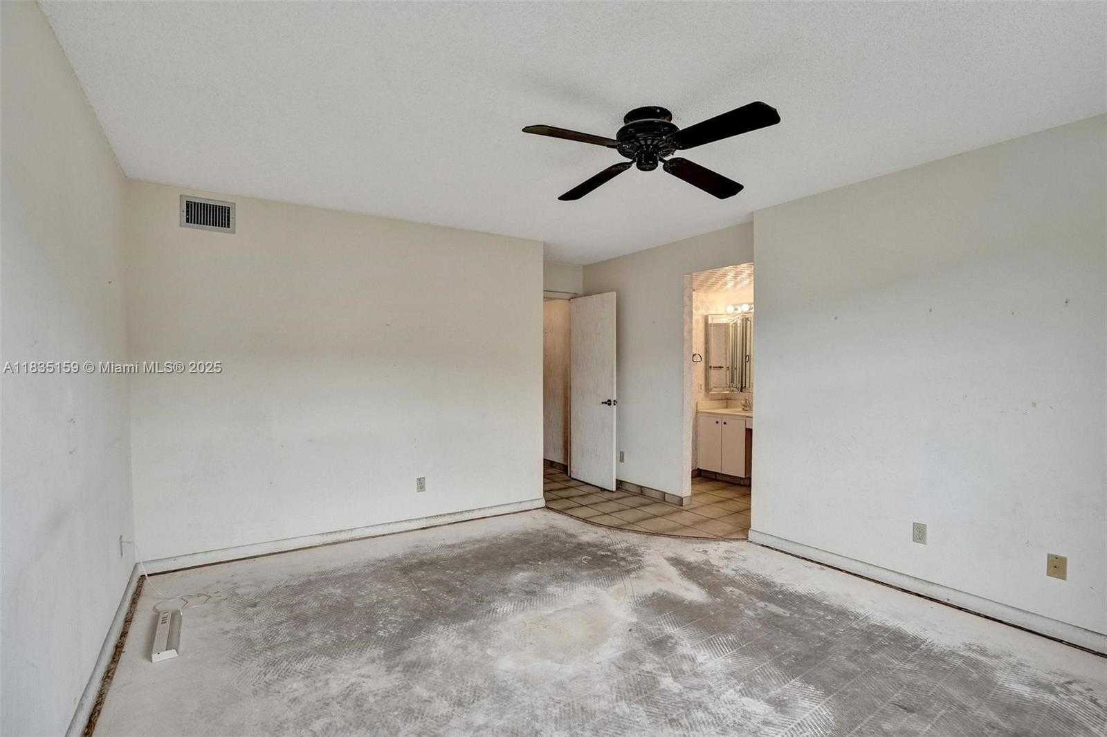 Small Image of 4965 EAST SABAL PALM BLVD #207, Tamarac Number 29