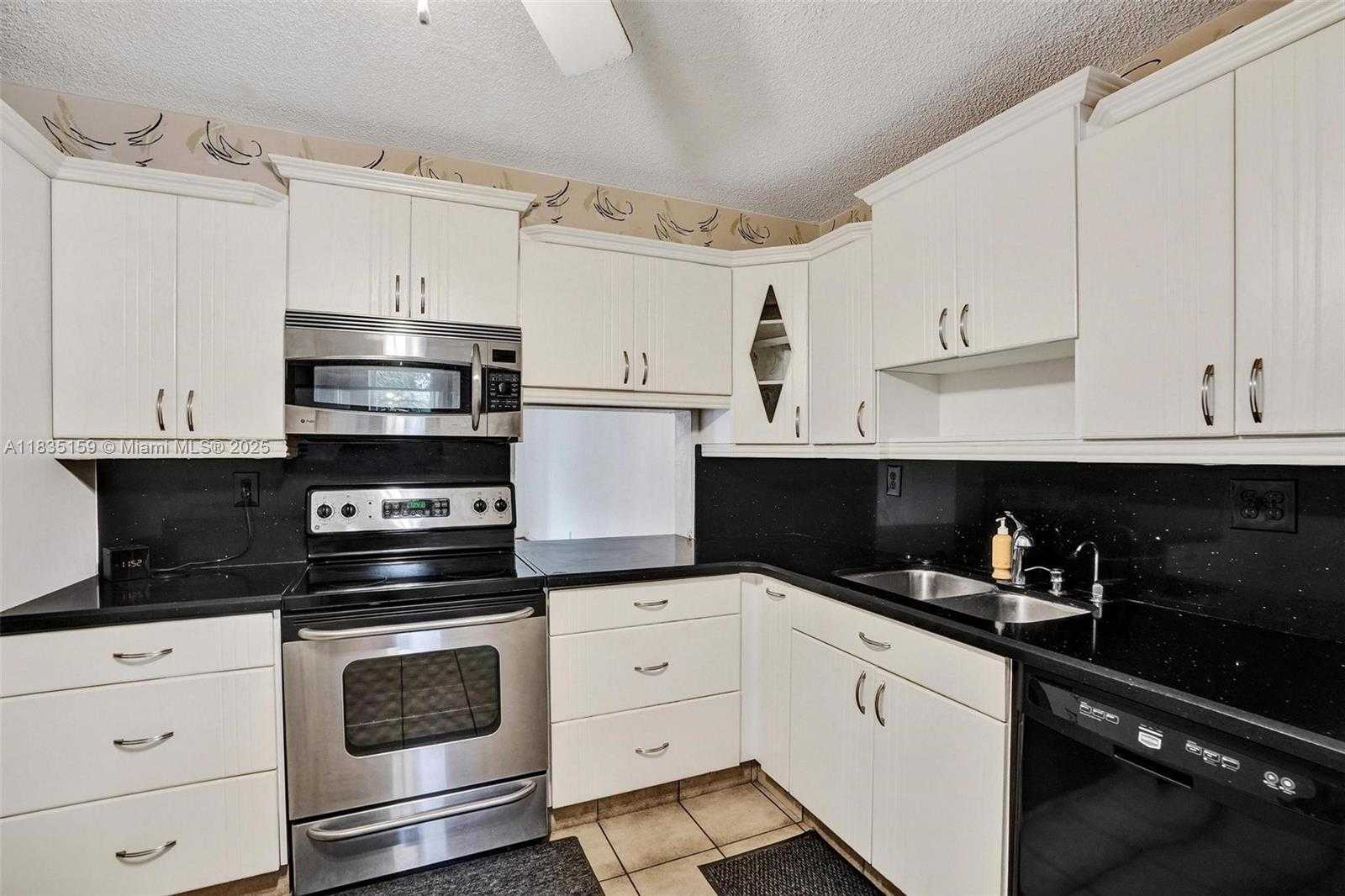 Small Image of 4965 EAST SABAL PALM BLVD #207, Tamarac Number 3