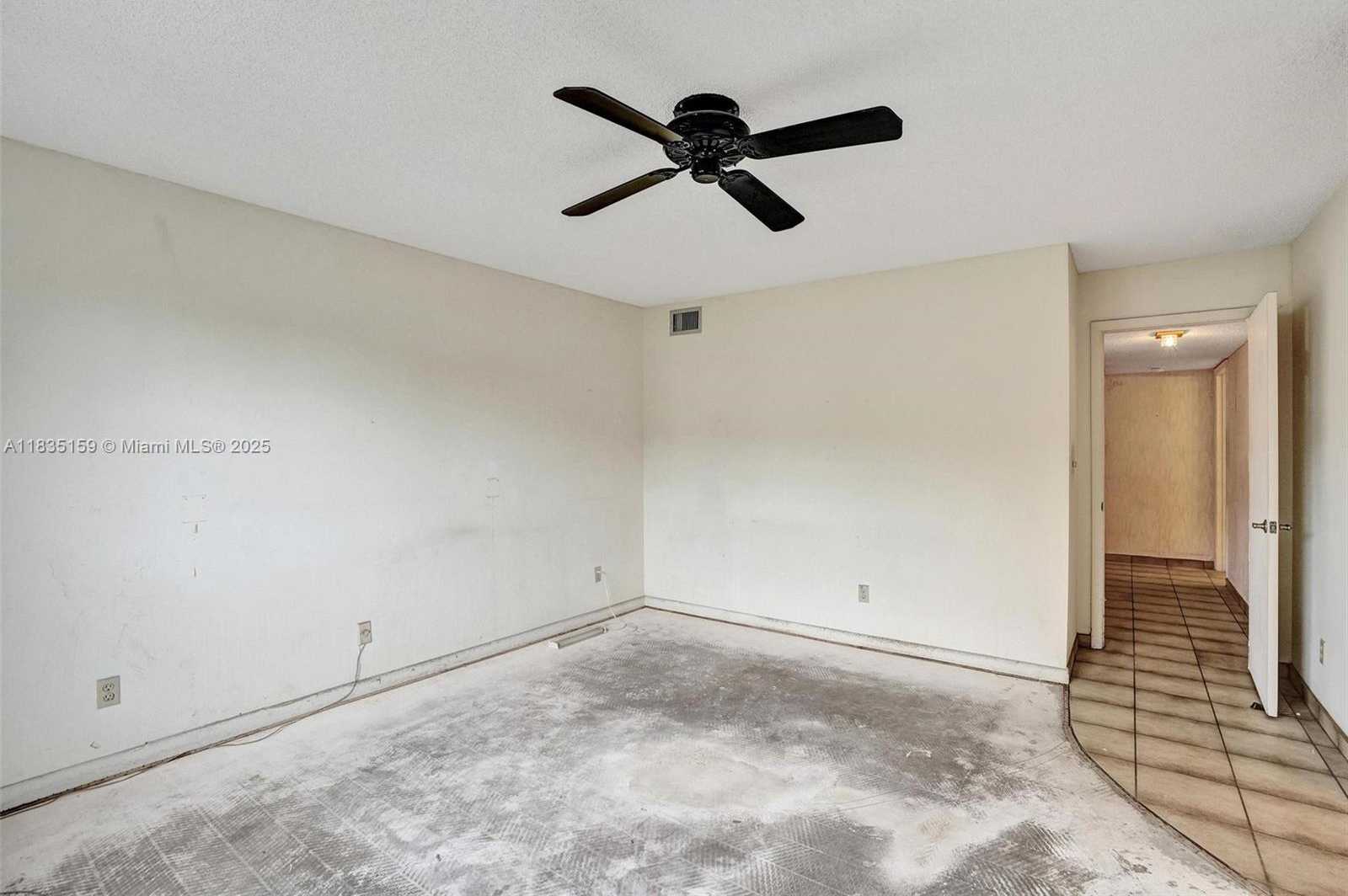 Small Image of 4965 EAST SABAL PALM BLVD #207, Tamarac Number 30