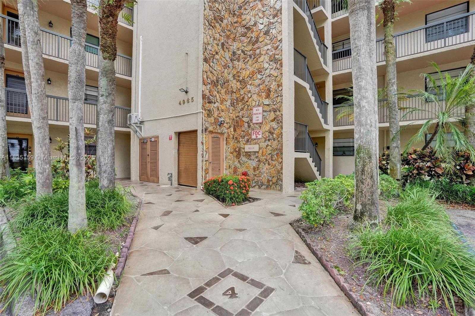 Small Image of 4965 EAST SABAL PALM BLVD #207, Tamarac Number 37