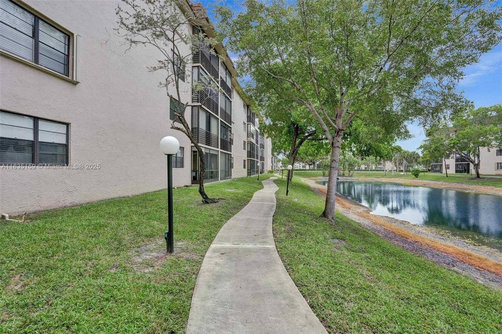 Small Image of 4965 EAST SABAL PALM BLVD #207, Tamarac Number 39