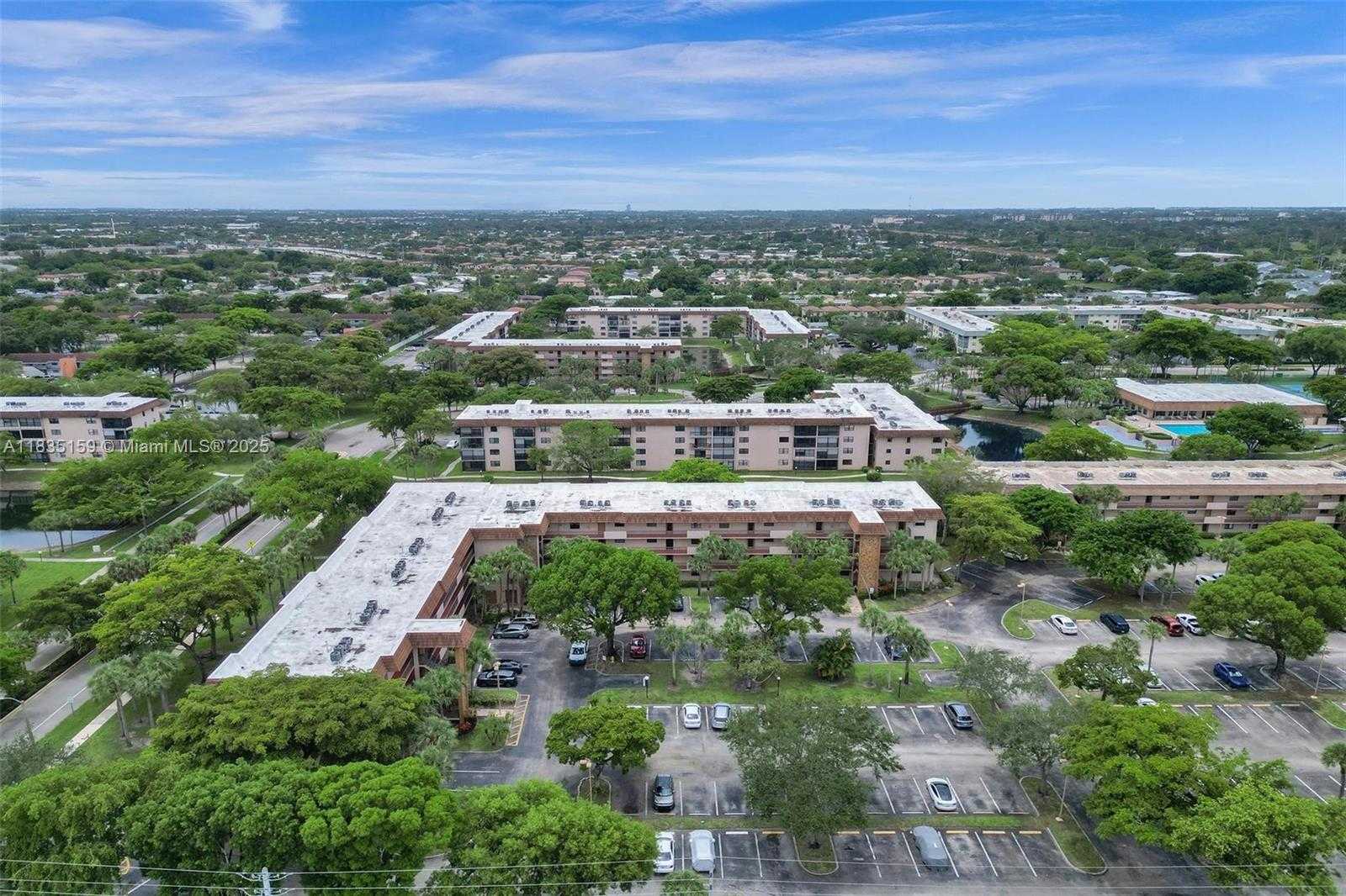 Small Image of 4965 EAST SABAL PALM BLVD #207, Tamarac Number 41