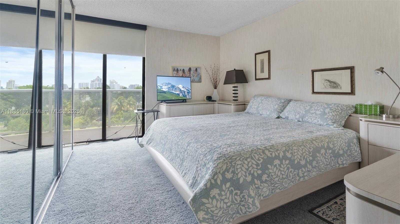 Small Image of 3701 NORTH COUNTRY CLUB DR #606, Aventura Number 10