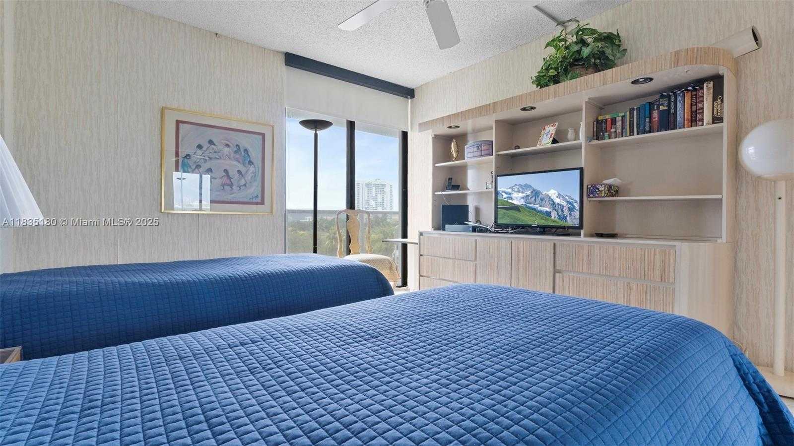 Small Image of 3701 NORTH COUNTRY CLUB DR #606, Aventura Number 17