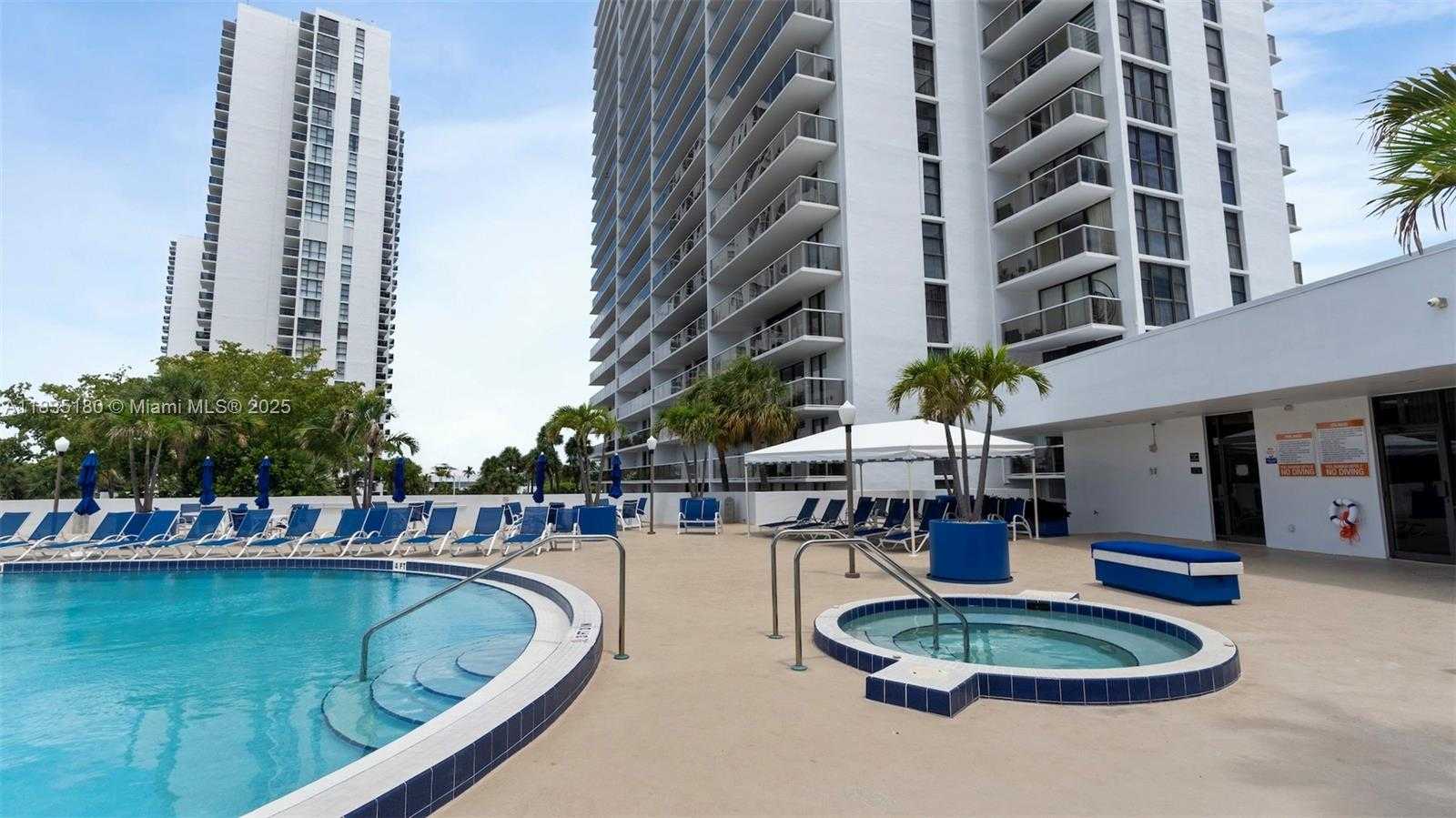 Small Image of 3701 NORTH COUNTRY CLUB DR #606, Aventura Number 26