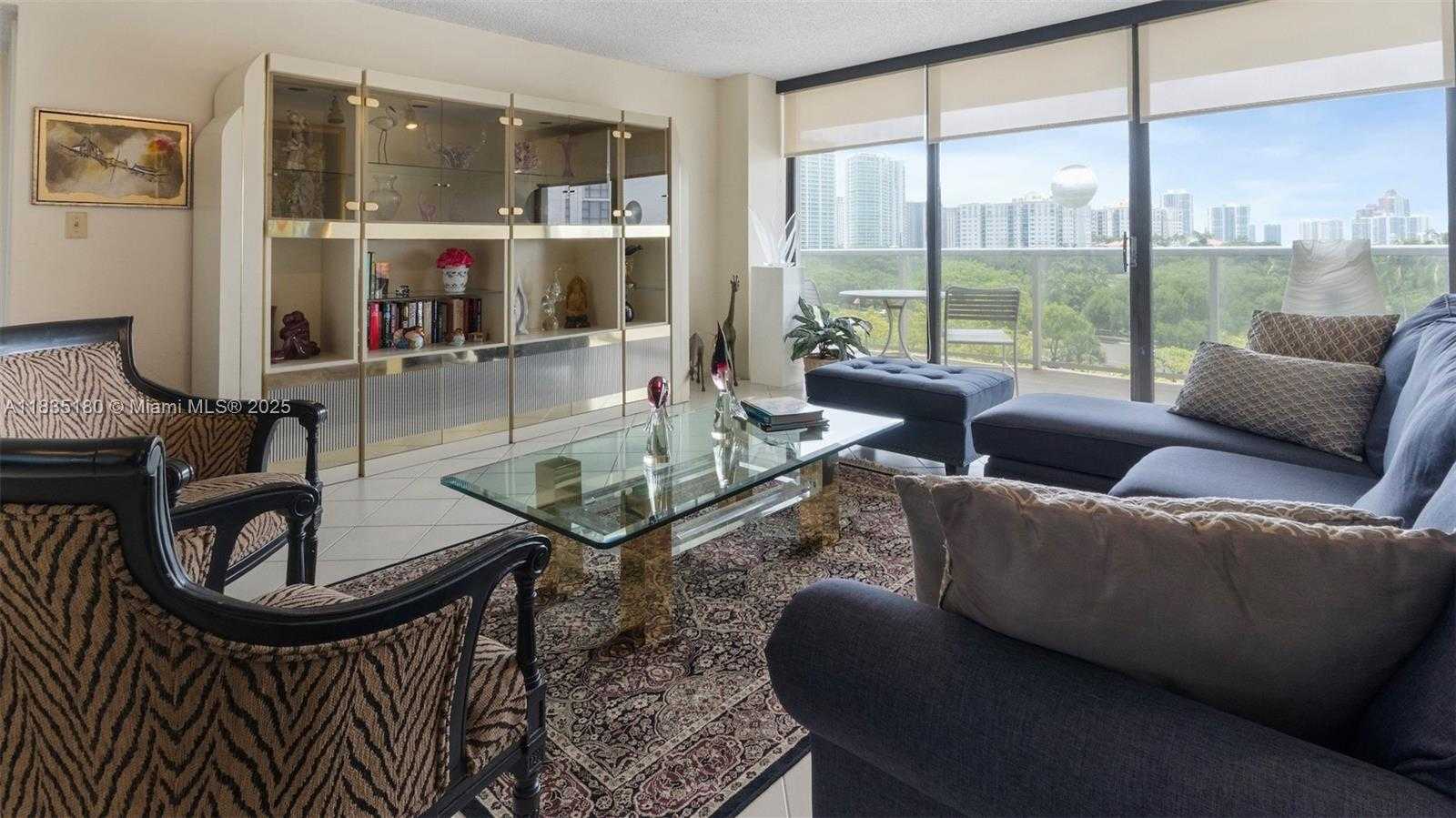Small Image of 3701 NORTH COUNTRY CLUB DR #606, Aventura Number 6