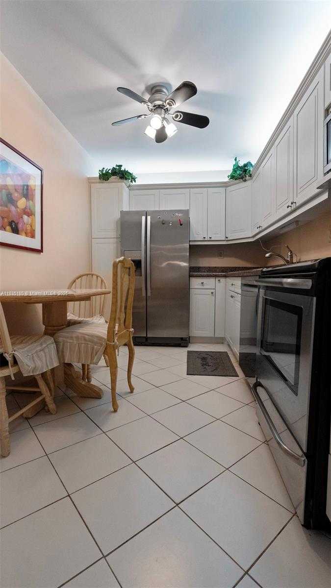 Small Image of 3701 NORTH COUNTRY CLUB DR #606, Aventura Number 8