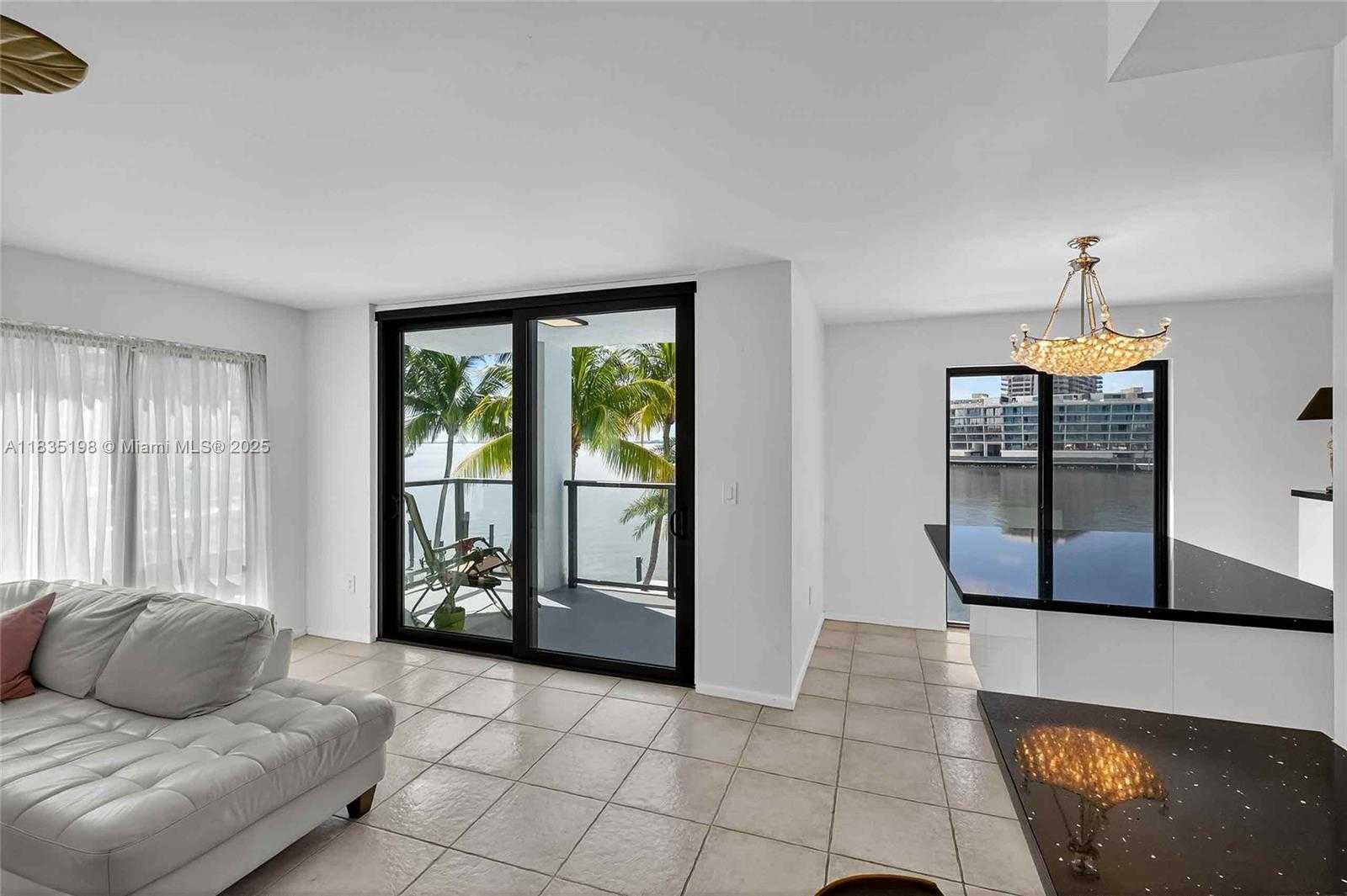 Small Image of 1600 SOUTH BAYSHORE LN #3A, Coconut Grove Number 21