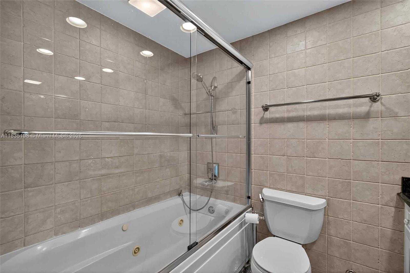 Small Image of 1600 SOUTH BAYSHORE LN #3A, Coconut Grove Number 27