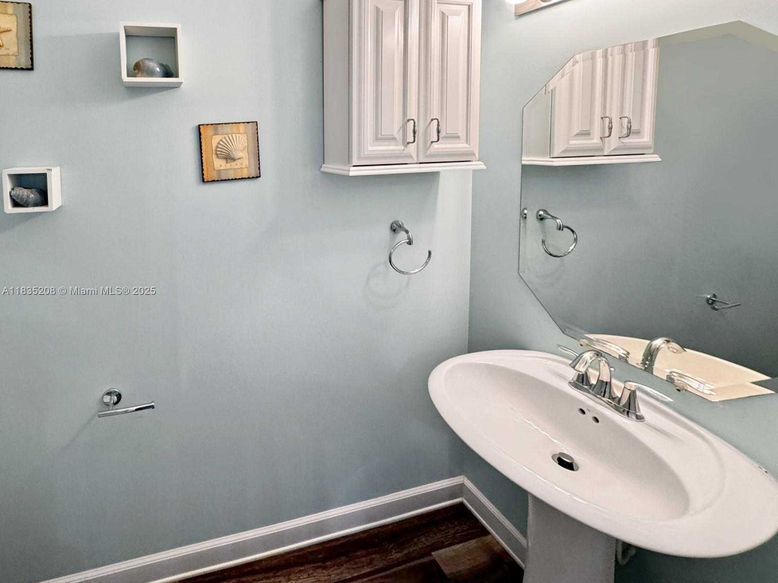 Small Image of 4126 CASCADA CIR, Cooper City Number 16