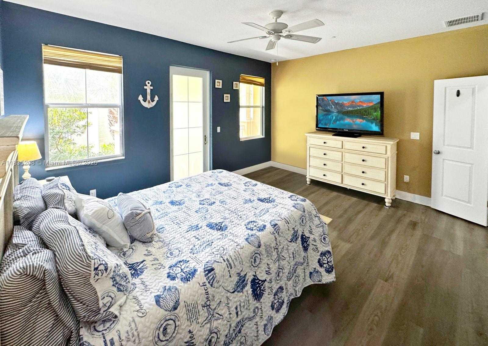 Small Image of 4126 CASCADA CIR, Cooper City Number 20