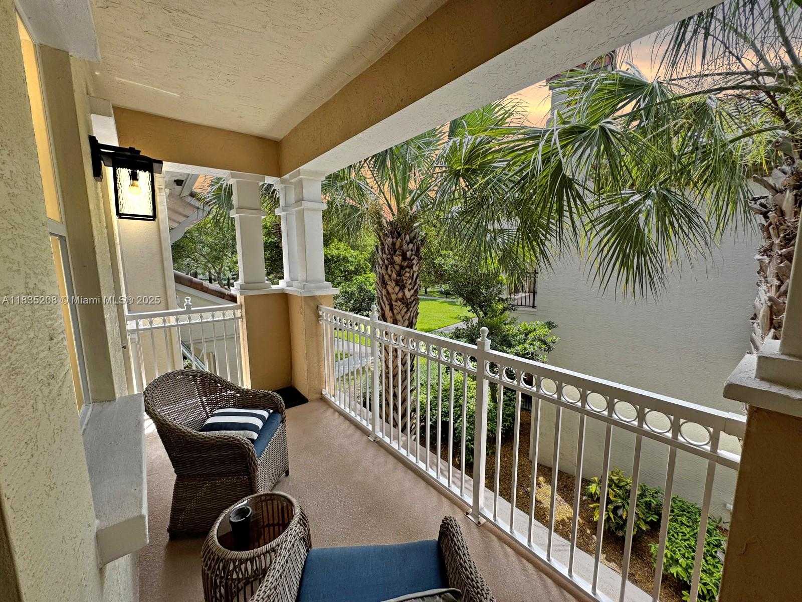 Small Image of 4126 CASCADA CIR, Cooper City Number 24