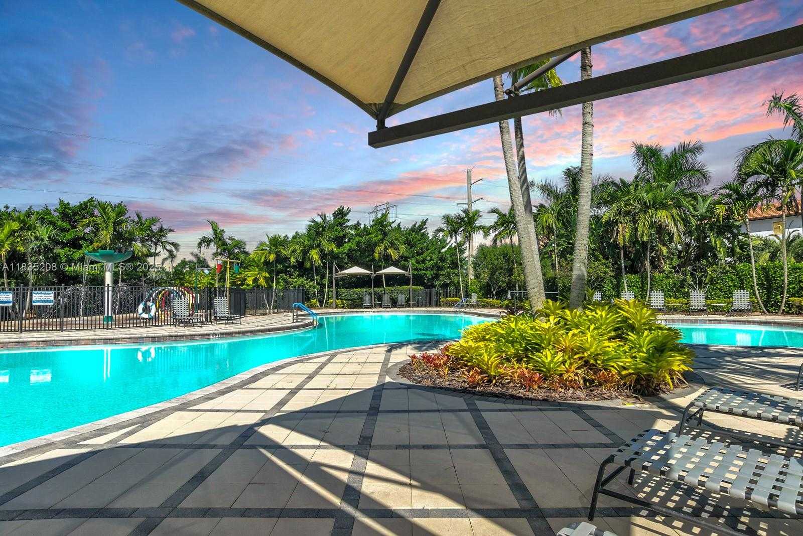 Small Image of 4126 CASCADA CIR, Cooper City Number 49