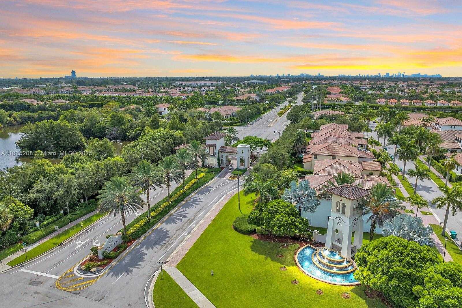 Small Image of 4126 CASCADA CIR, Cooper City Number 58