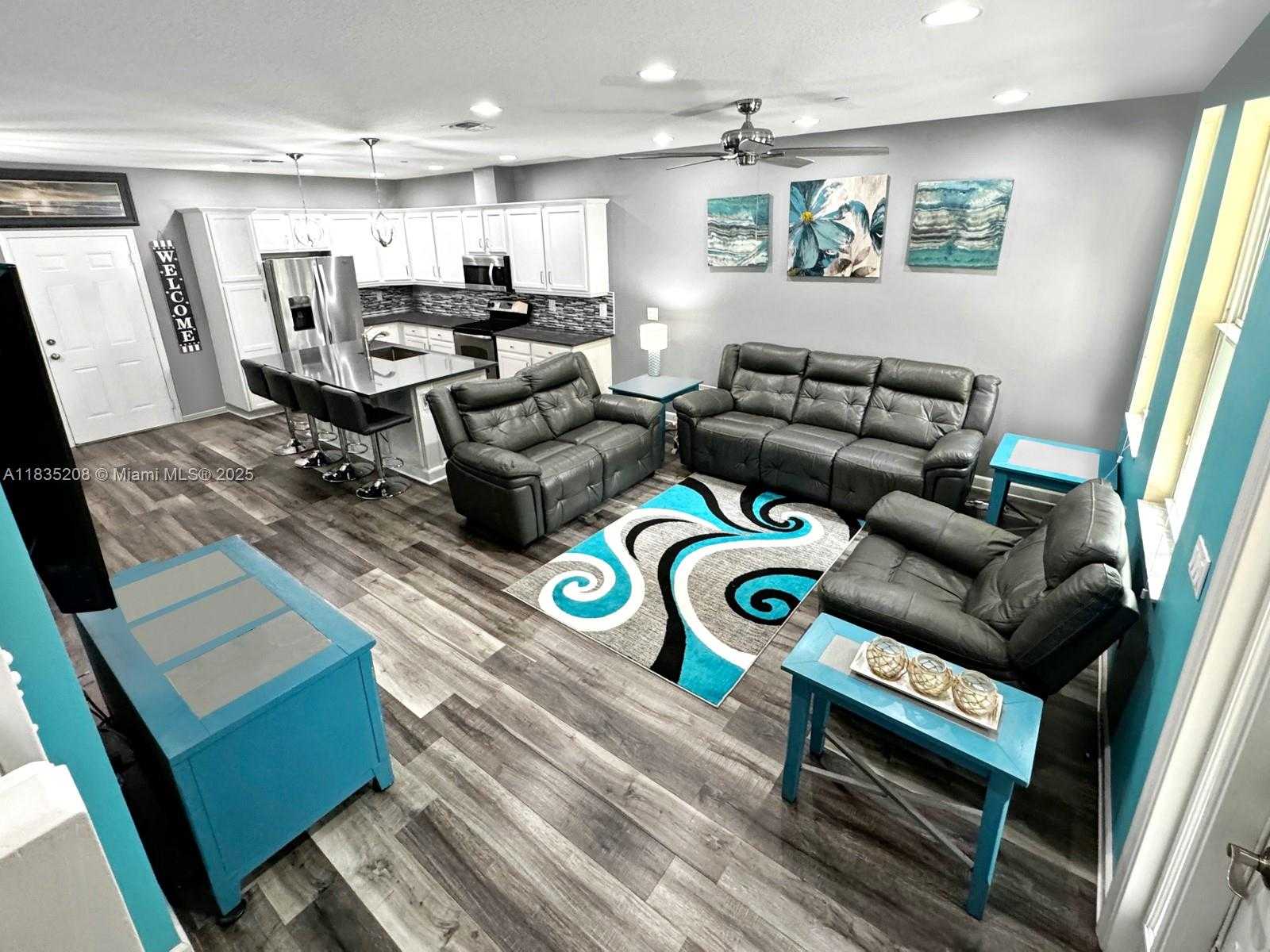 Small Image of 4126 CASCADA CIR, Cooper City Number 8