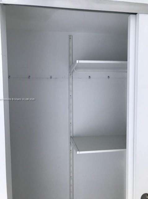 Small Image of 6620 INDIAN CREEK DR #607, Miami Number 13
