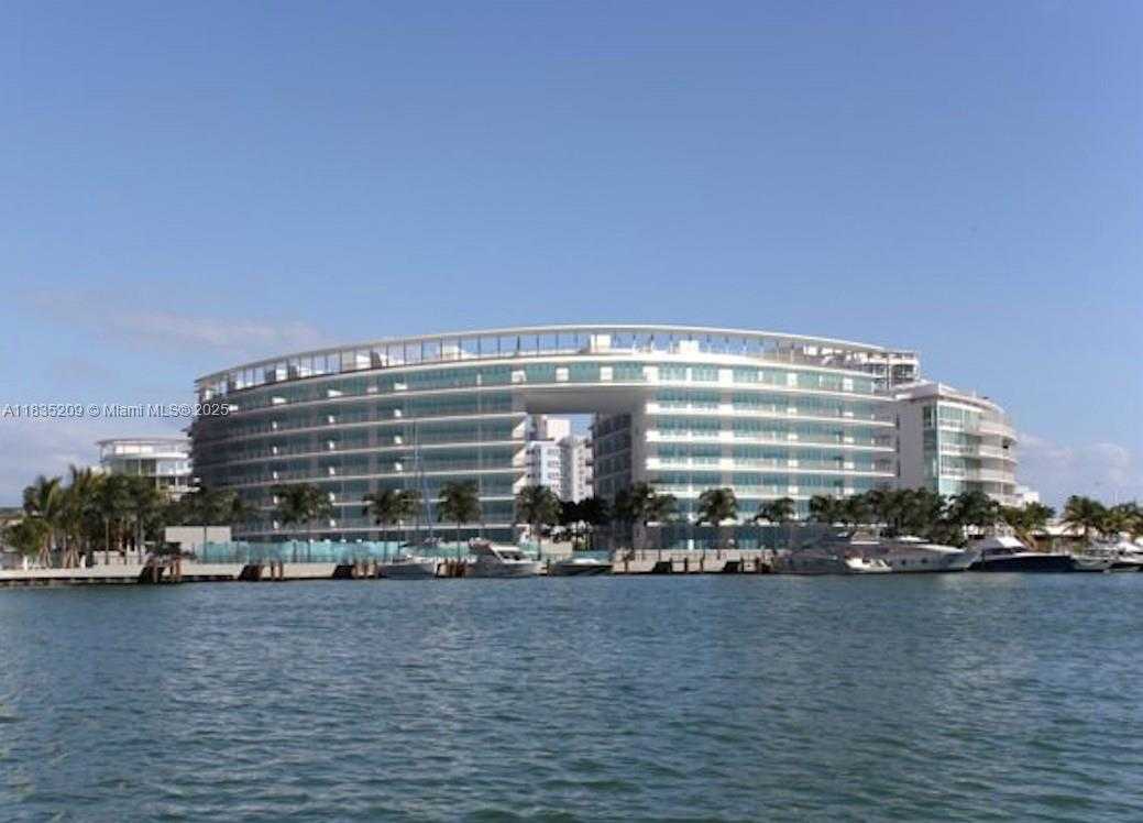 Small Image of 6620 INDIAN CREEK DR #607, Miami Number 2