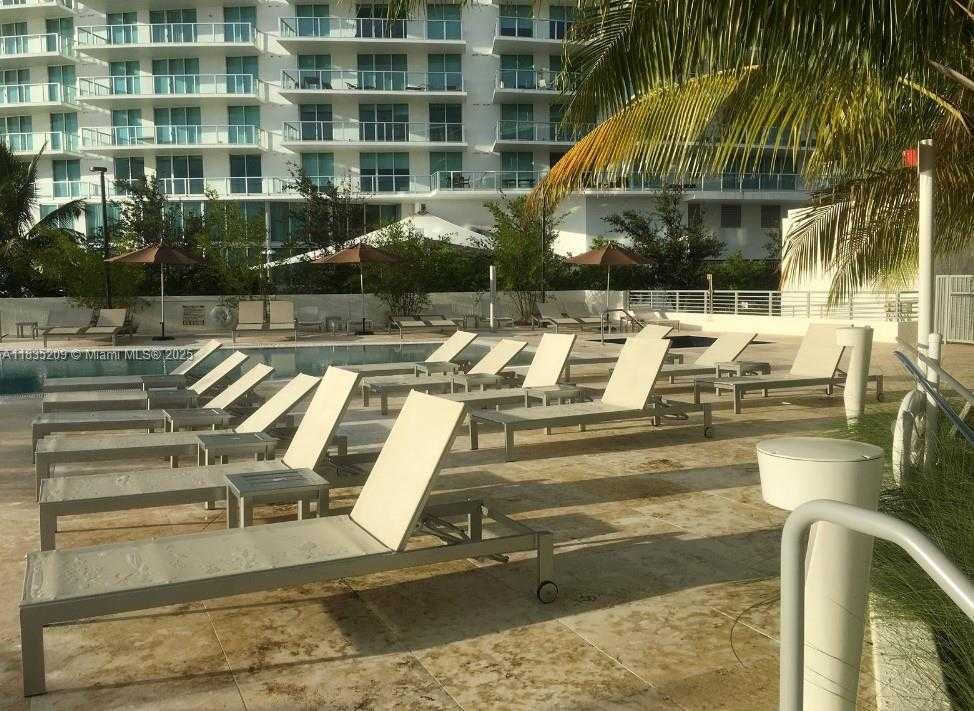 Small Image of 6620 INDIAN CREEK DR #607, Miami Number 28