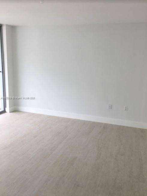 Small Image of 6620 INDIAN CREEK DR #607, Miami Number 6