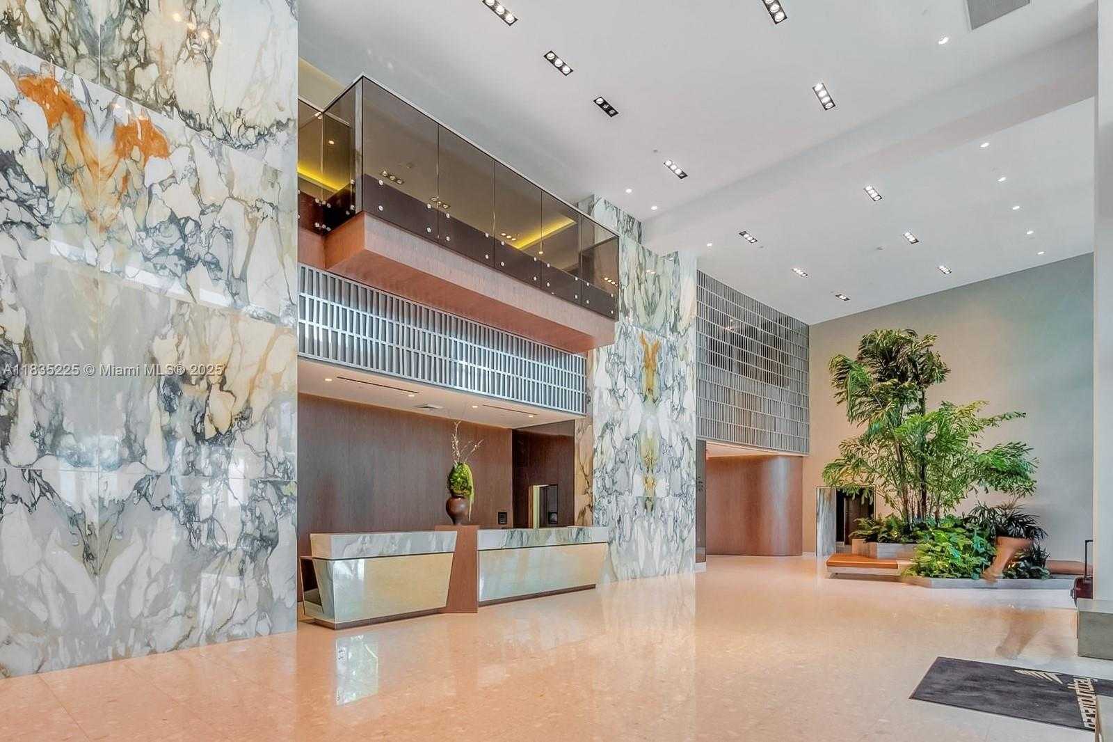 Small Image of 2020 NORTH BAYSHORE DR #2801, Miami Number 24