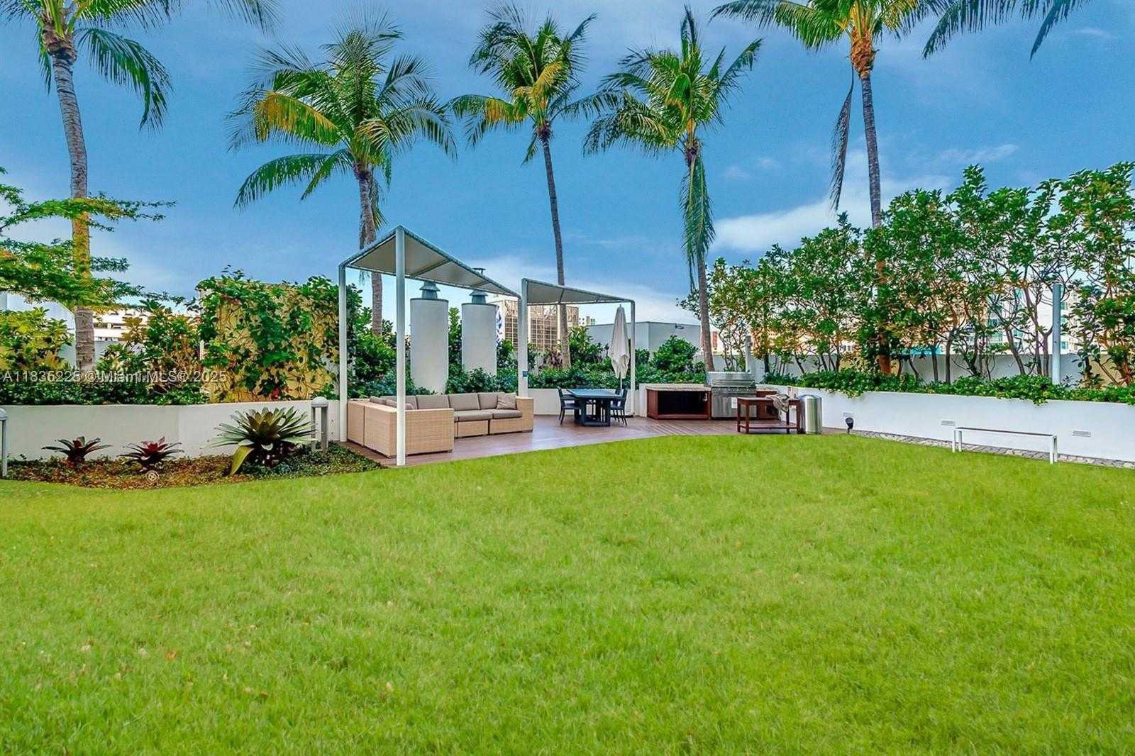 Small Image of 2020 NORTH BAYSHORE DR #2801, Miami Number 29