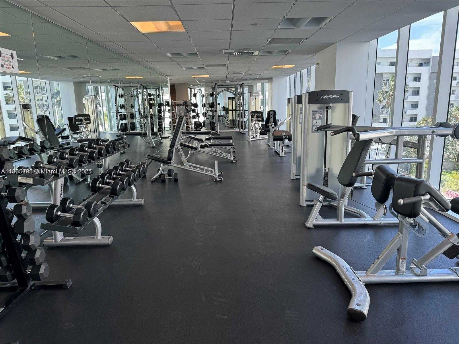 Small Image of 2020 NORTH BAYSHORE DR #2801, Miami Number 32