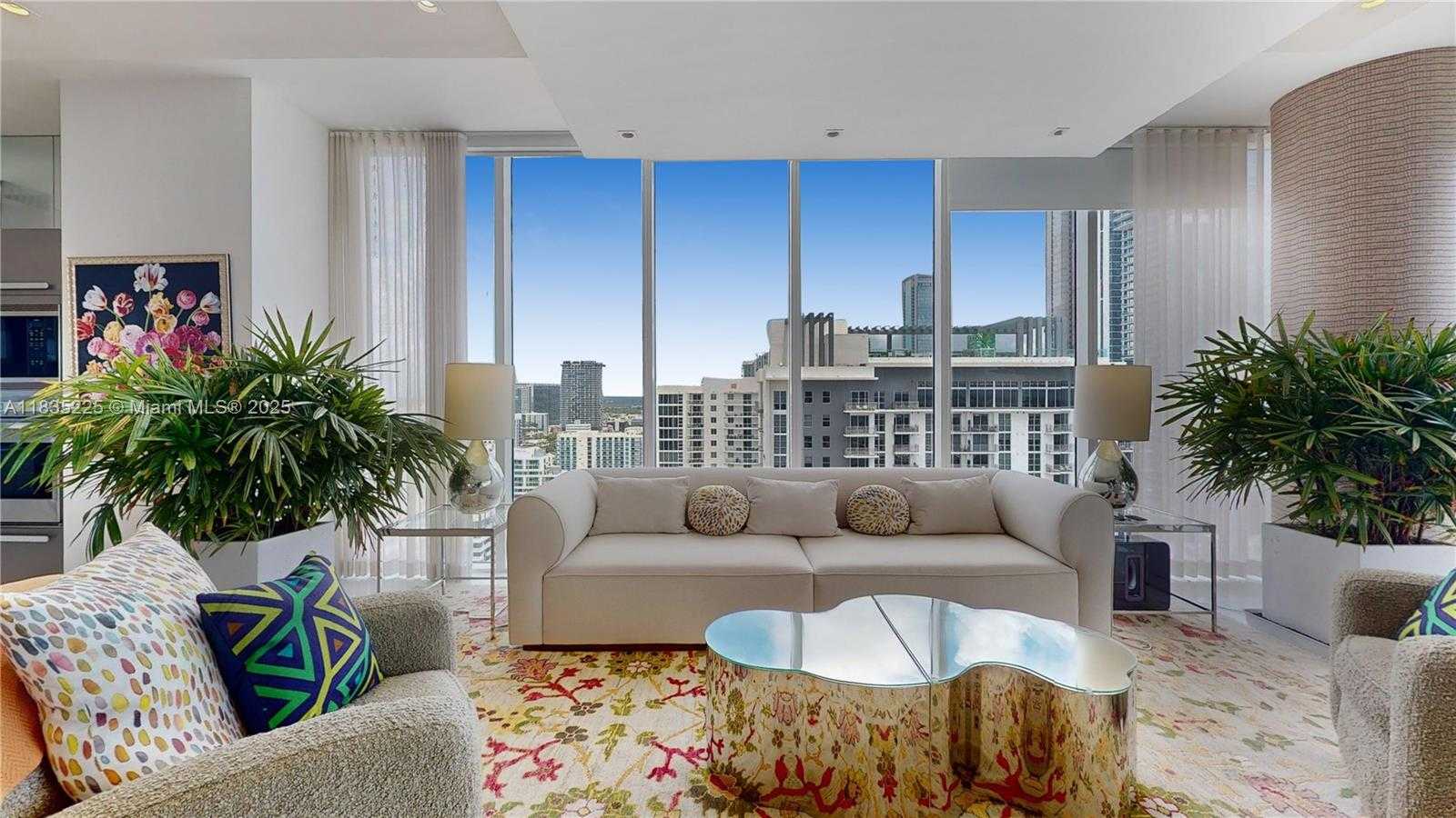 Small Image of 2020 NORTH BAYSHORE DR #2801, Miami Number 9