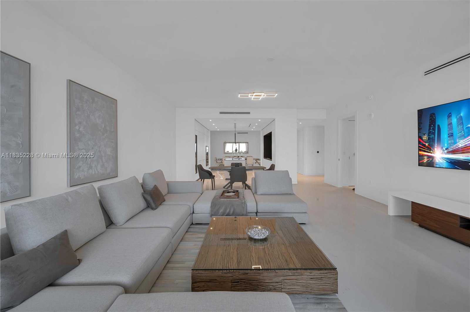 Small Image of 300 BISCAYNE BOULEVARD WAY #2804 #2804, Miami Number 10