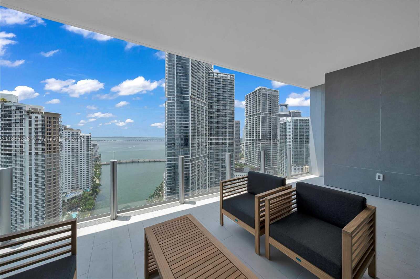 Small Image of 300 BISCAYNE BOULEVARD WAY #2804 #2804, Miami Number 13